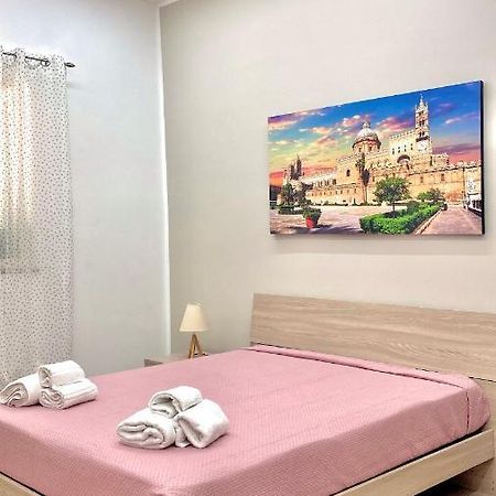 Locazione Breve Le Stanze Di Mandy Hotel Palermo Exterior photo